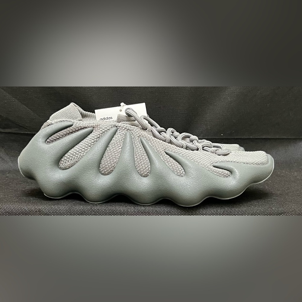 Men’s size 7 Yeezy 450 Stone Marine New With Box